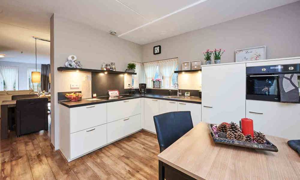 Moderne keuken Lepelstraat in hoekopstelling